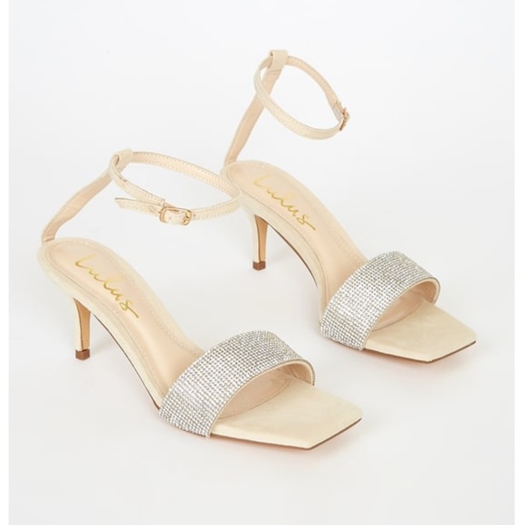 Lulu’s shoes ⭐️💫 - Picture 2 of 4